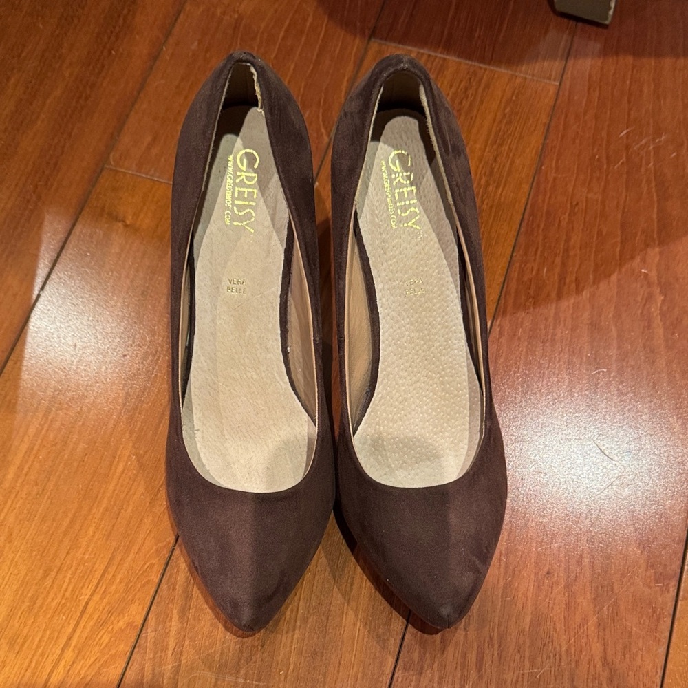 Suede Brown Women's Pumps